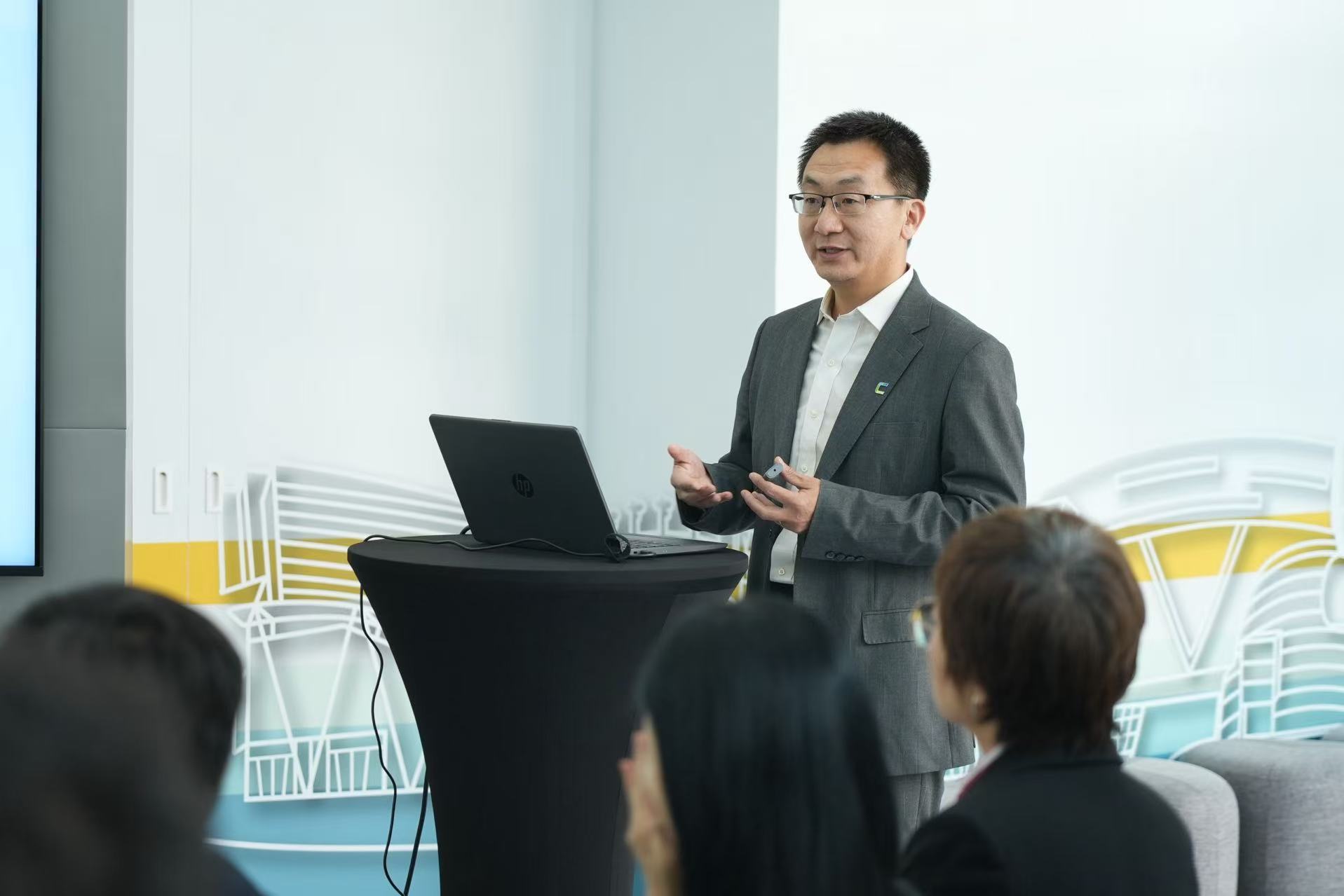 Cyberport Hong Kong Hosts CAC Delegation as Yulevo Shares Global Expansion Progress